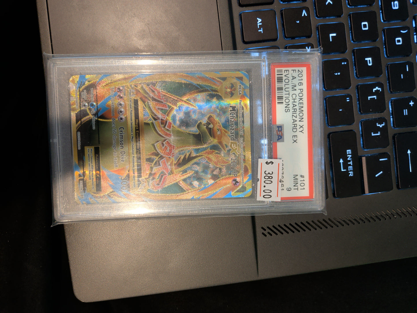 M Charizard EX 101/108 Evolutions Pokemon PSA 9